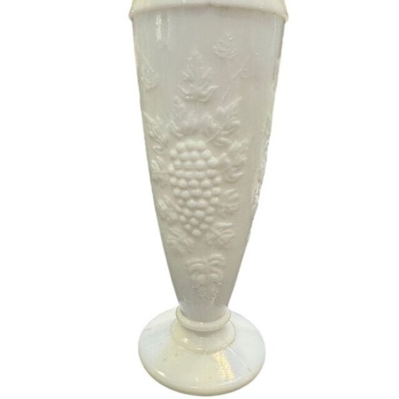 Vintage White Milk Glass Vase With Grape & Vine Embossed Pattern Scalloped Rim 6 - Picture 1 of 8